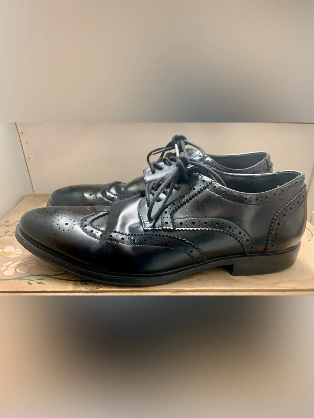 Van Heusen Black Wingtip Lace-Up Oxfords